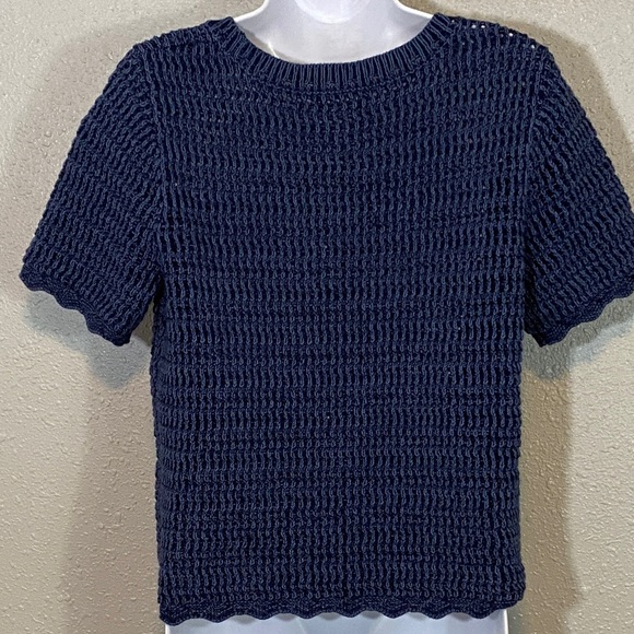 🆕 GAP Navy Blue Open-Knit Short Sleeve Sweater Top with Scalloped Hem– Size S - Picture 7 of 10